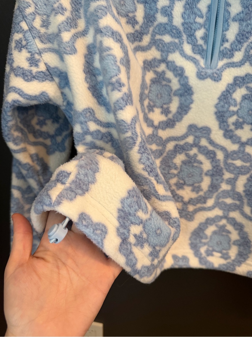 Altar'd State Light Blue and White Sherpa Zip Pullover | Large - Picture 5 of 7